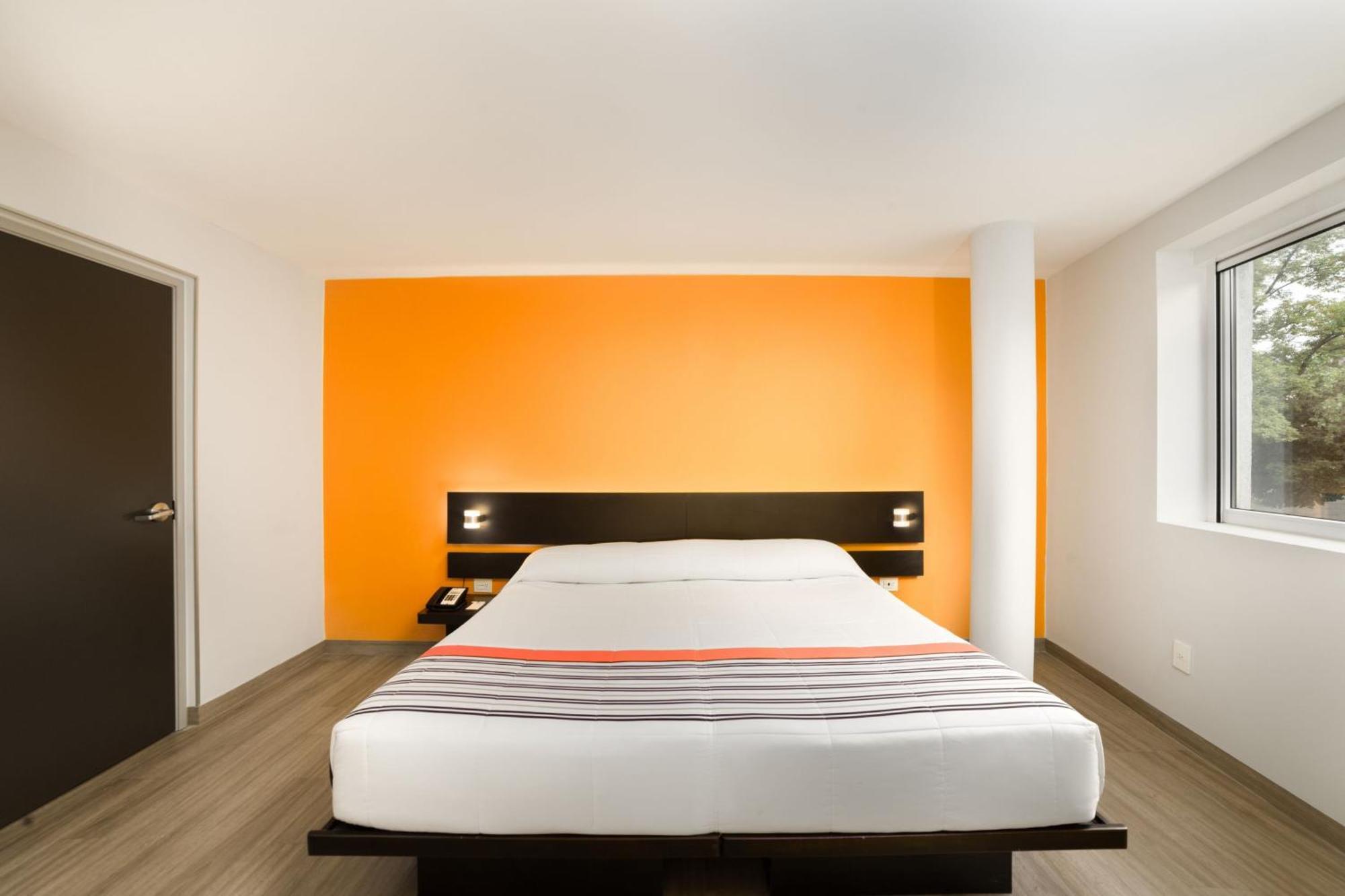 Hotel Express Junior By Marriott Ciudad De Sullivan Mexico-stad