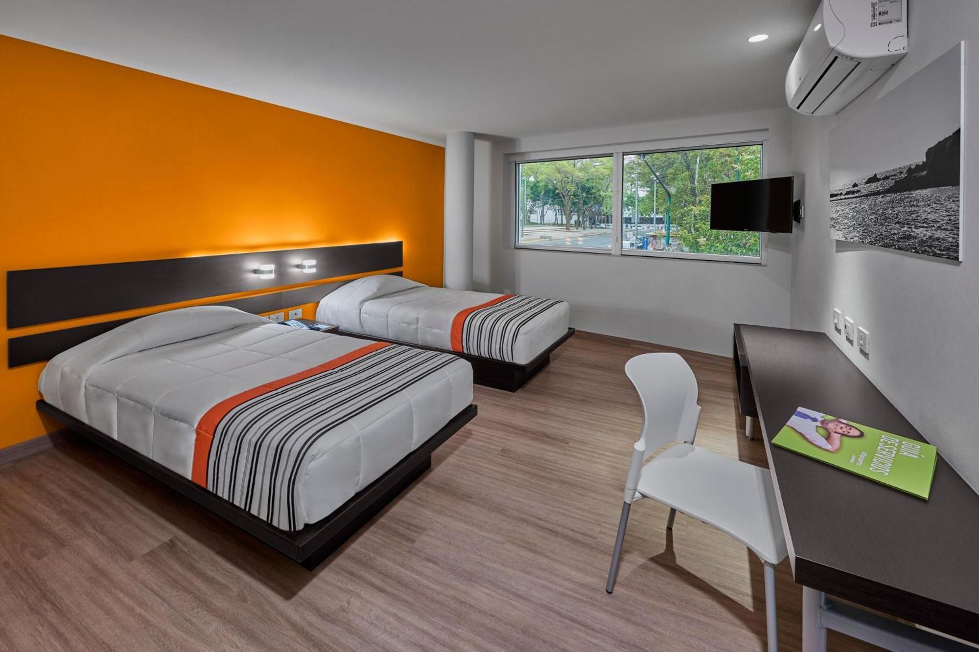 Hotel Express Junior By Marriott Ciudad De Sullivan Mexico-stad